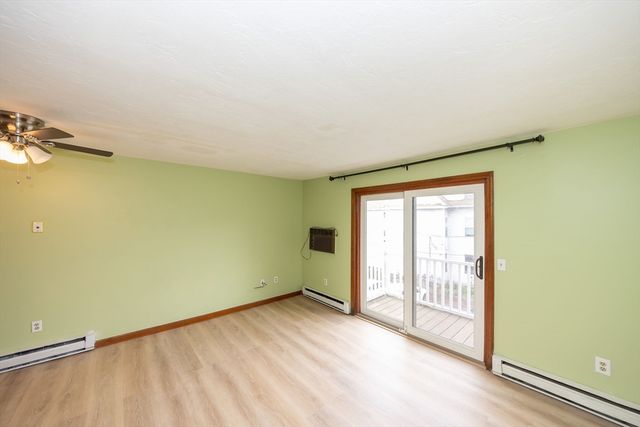 15 Houghton St 9, Worcester, MA 01604