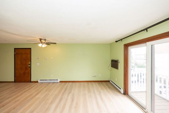 15 Houghton St 9, Worcester, MA 01604