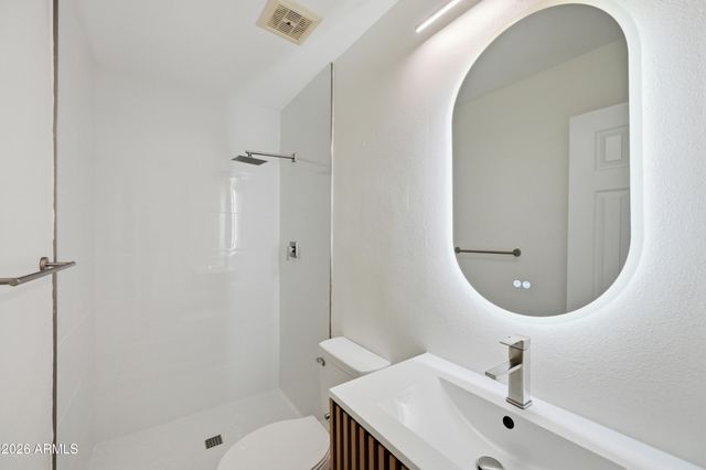 8203 E VISTA Drive, Scottsdale, AZ 85250