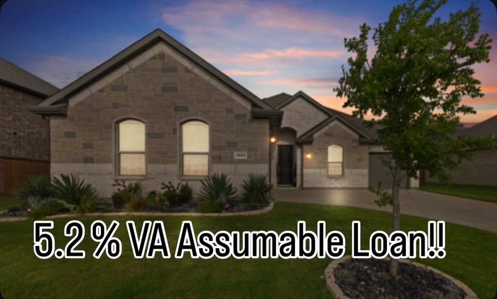 1029 Greencove Drive, Midlothian, TX 76065