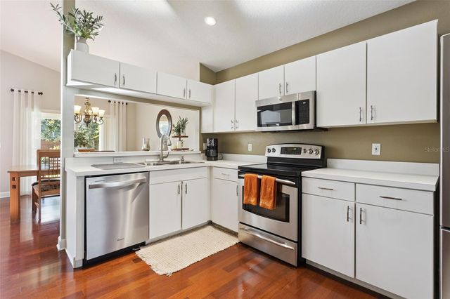 272 LONGHIRST LOOP, Ocoee, FL 34761