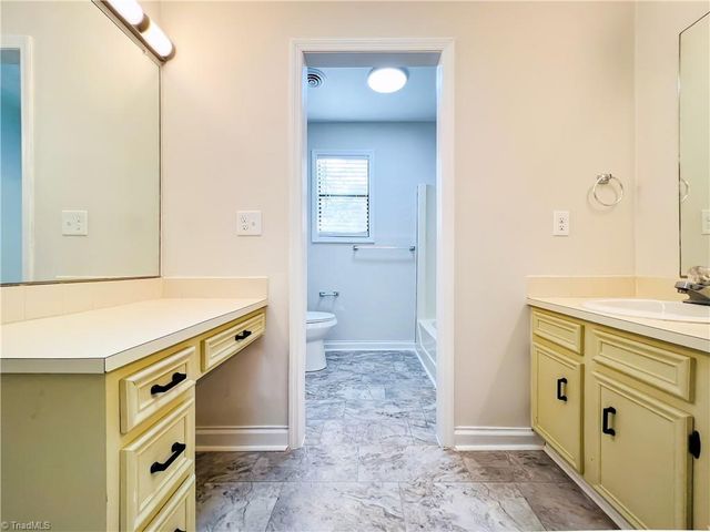 1904 Aspen Way, Winston-salem, NC 27106