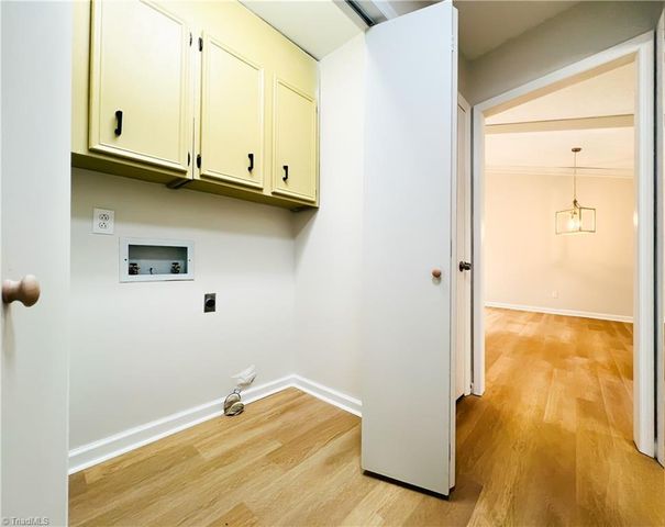1904 Aspen Way, Winston-salem, NC 27106