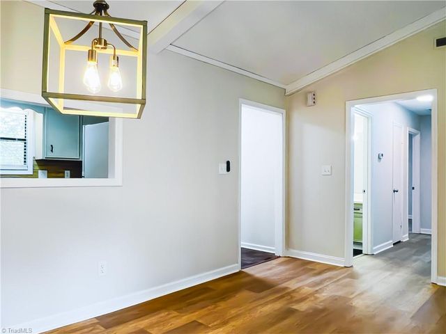 1904 Aspen Way, Winston-salem, NC 27106
