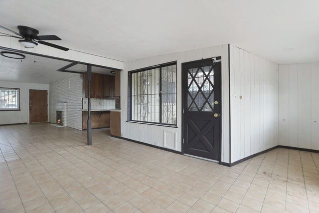 4981 71st St, Sacramento, CA 95820