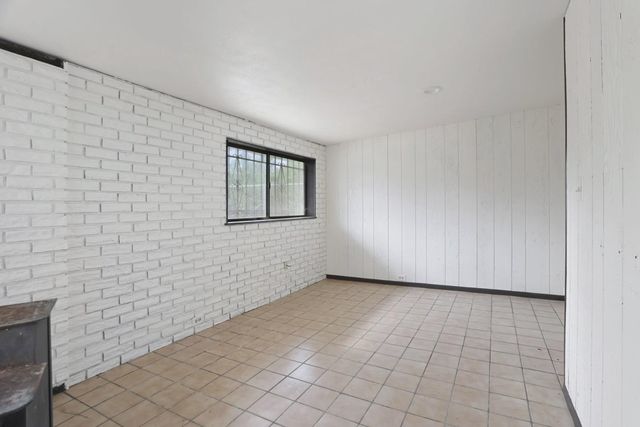 4981 71st St, Sacramento, CA 95820