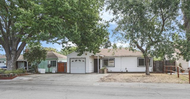 4981 71st St, Sacramento, CA 95820