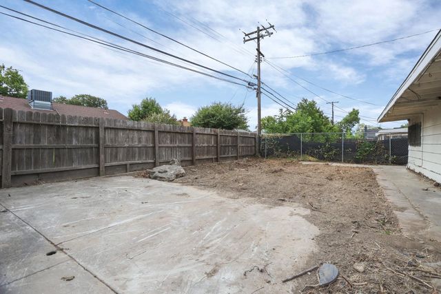 4981 71st St, Sacramento, CA 95820