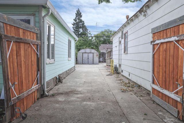 4981 71st St, Sacramento, CA 95820