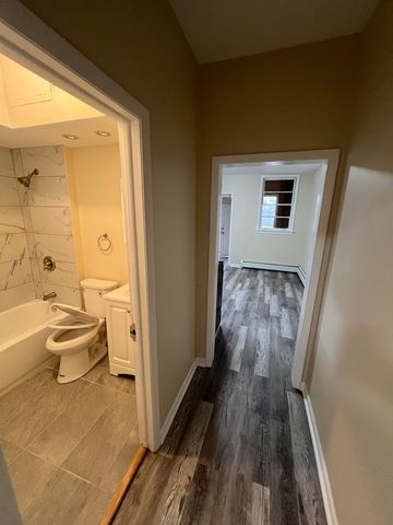 3122 Oak Park Avenue 2, Berwyn, IL 60402