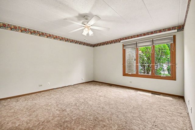 2743 Harbor Drive 2743, Joliet, IL 60431