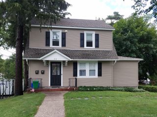 50 Mountainview Avenue 2, Pearl River, NY 10965