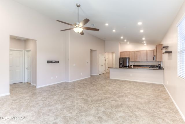 8291 E Magee Hill Loop, Tucson, AZ 85710