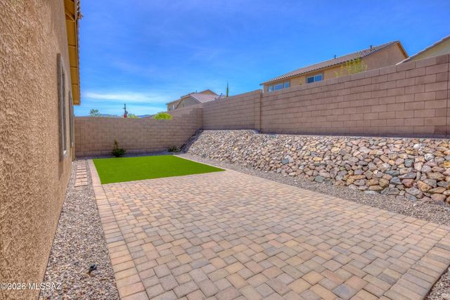 8291 E Magee Hill Loop, Tucson, AZ 85710