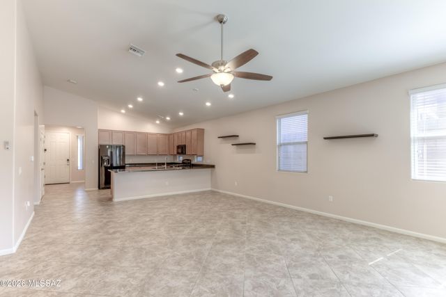 8291 E Magee Hill Loop, Tucson, AZ 85710