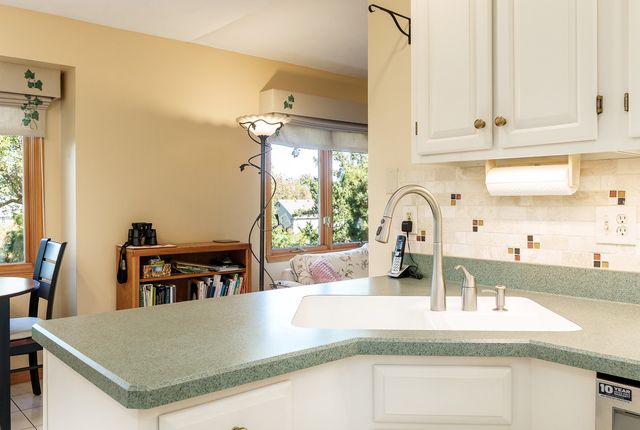 1508 Sandypoint Drive, Rockford, IL 61103