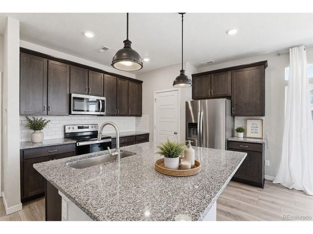 18062 E 103rd Ave, Commerce City, CO 80022