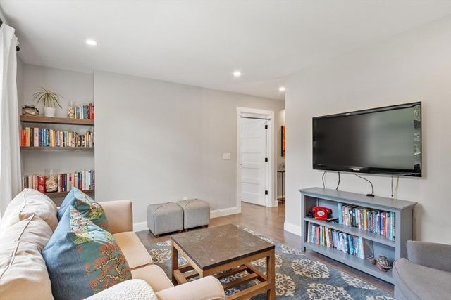 19 Birch Ln 19, Carlisle, MA 01741