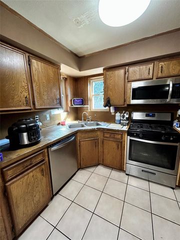 113 E Larkspur, White Oak, TX 75693