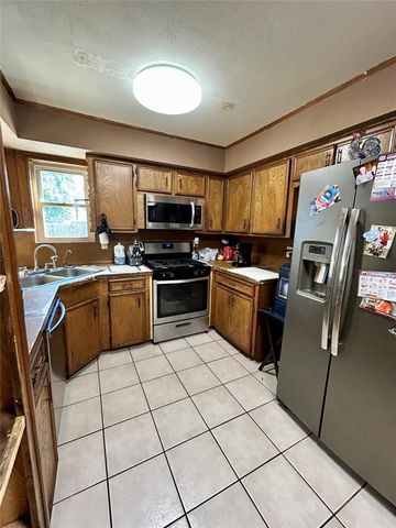 113 E Larkspur, White Oak, TX 75693