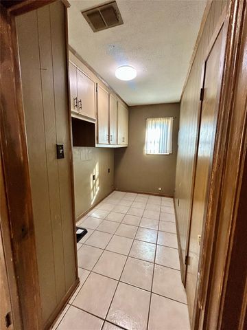 113 E Larkspur, White Oak, TX 75693