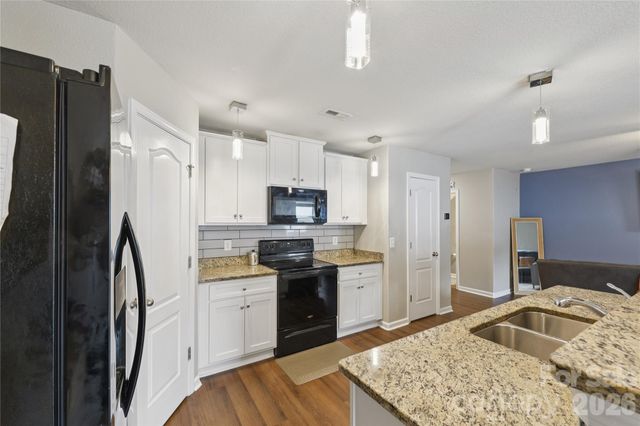 3337 Ellingford Road, Charlotte, NC 28214