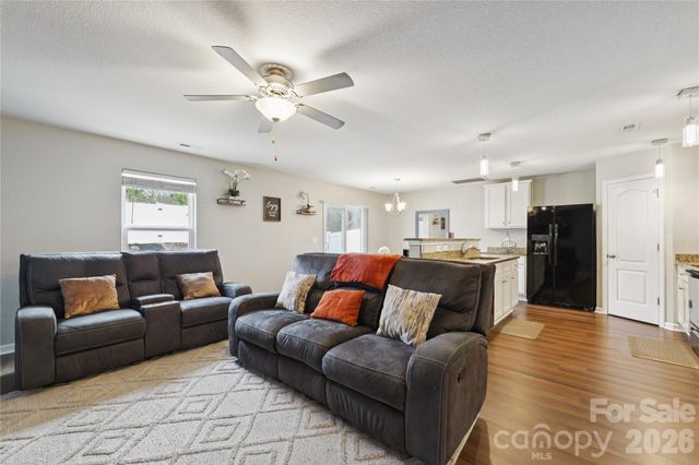 3337 Ellingford Road, Charlotte, NC 28214