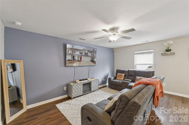 3337 Ellingford Road, Charlotte, NC 28214