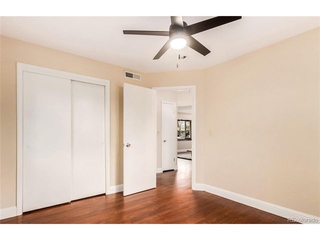 2391 Jamaica St, Aurora, CO 80010