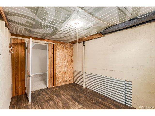 2391 Jamaica St, Aurora, CO 80010