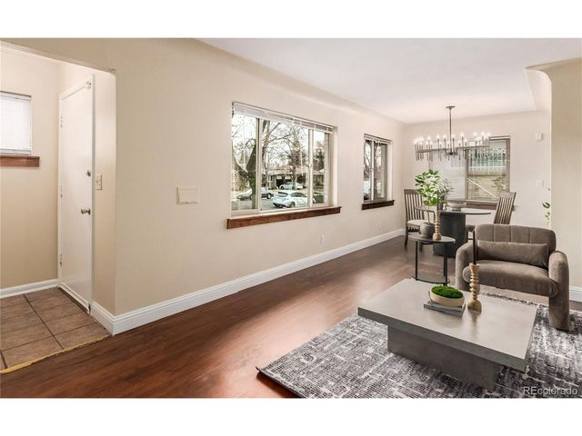 2391 Jamaica St, Aurora, CO 80010