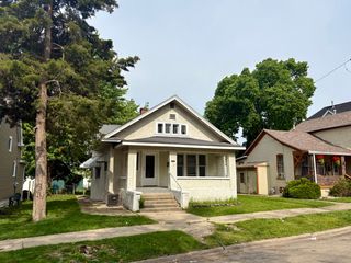 153 N Entrance Avenue, Kankakee, IL 60901
