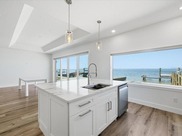 1909 GULFVIEW DRIVE, Holiday, FL 34691