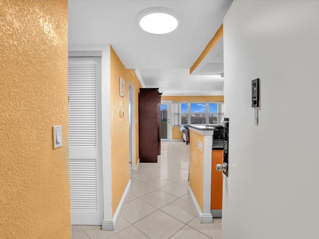 401 Golden Isles Drive 1007, Hallandale Beach, FL 33009