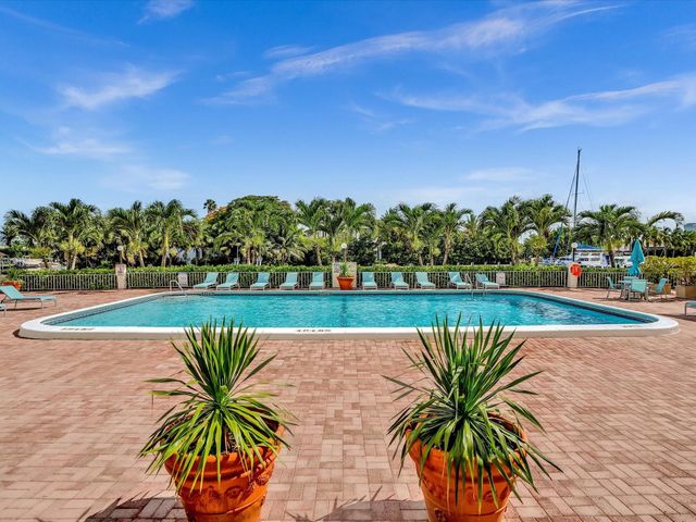 401 Golden Isles Drive 1007, Hallandale Beach, FL 33009