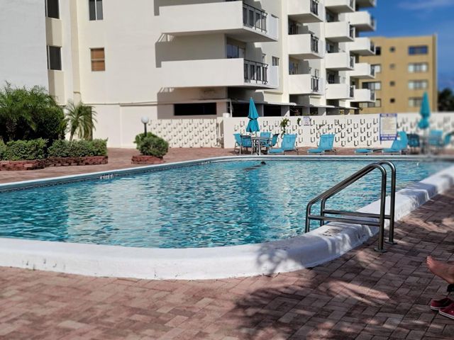 401 Golden Isles Drive 1007, Hallandale Beach, FL 33009