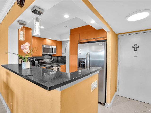 401 Golden Isles Drive 1007, Hallandale Beach, FL 33009