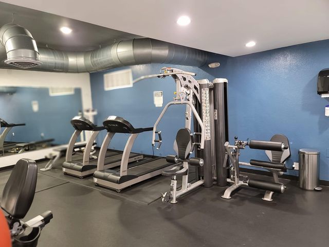 401 Golden Isles Drive 1007, Hallandale Beach, FL 33009