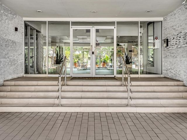 401 Golden Isles Drive 1007, Hallandale Beach, FL 33009