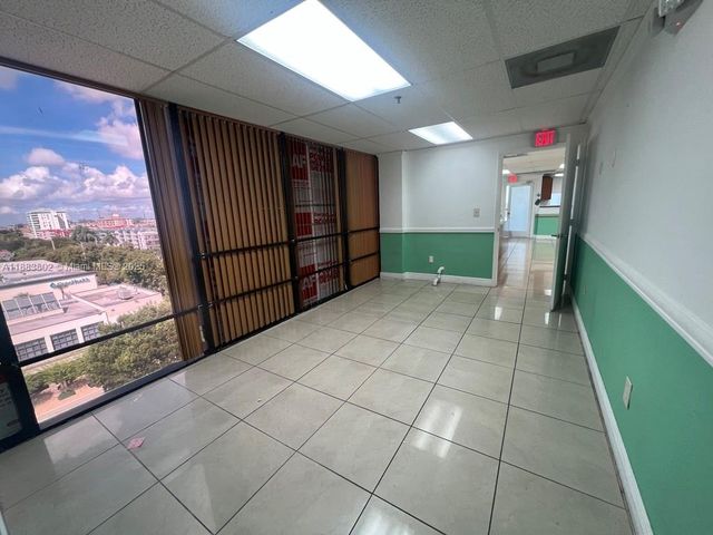4445 W 16th Ave 605, Hialeah, FL 33012