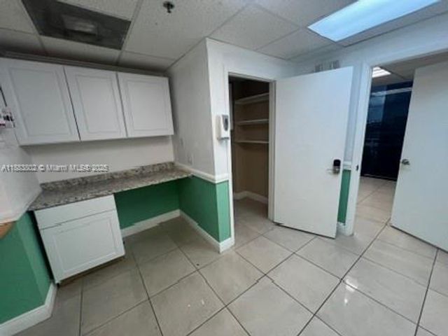 4445 W 16th Ave 605, Hialeah, FL 33012