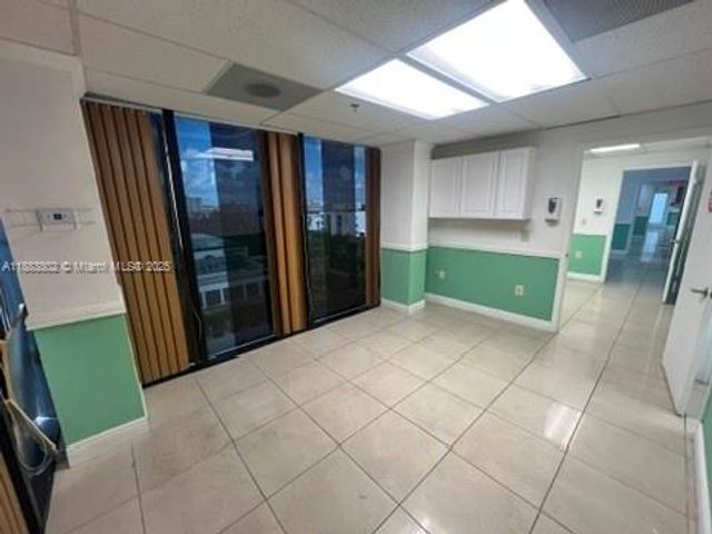 4445 W 16th Ave 605, Hialeah, FL 33012