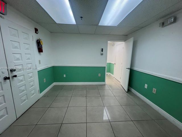 4445 W 16th Ave 605, Hialeah, FL 33012