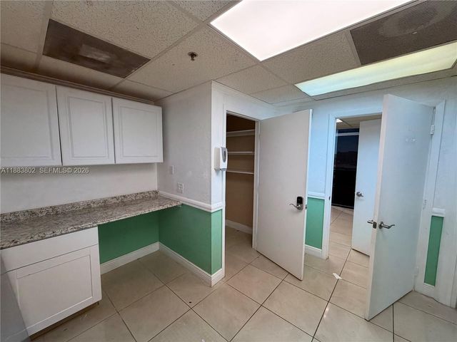 4445 W 16th Ave 605, Hialeah, FL 33012