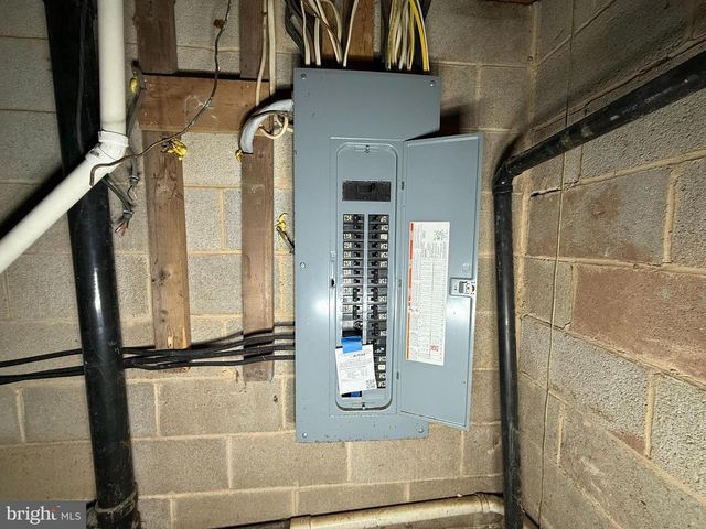 925 VALLEY RD, Marysville, PA 17053