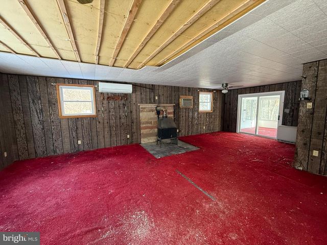 925 VALLEY RD, Marysville, PA 17053