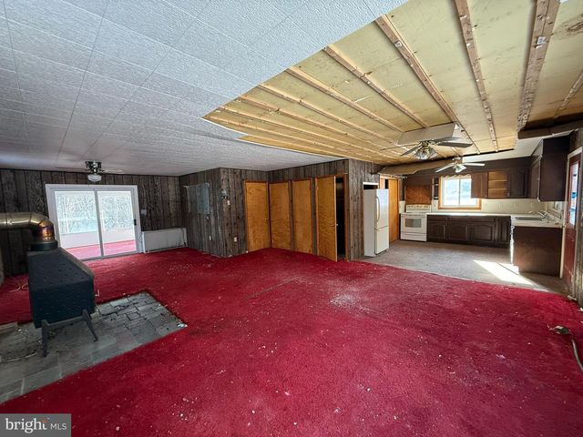 925 VALLEY RD, Marysville, PA 17053