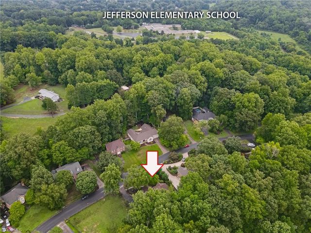 5009 Meadow Hill Court, Winston-salem, NC 27106
