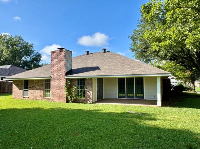 107 Augusta Avenue, Benton, LA 71006