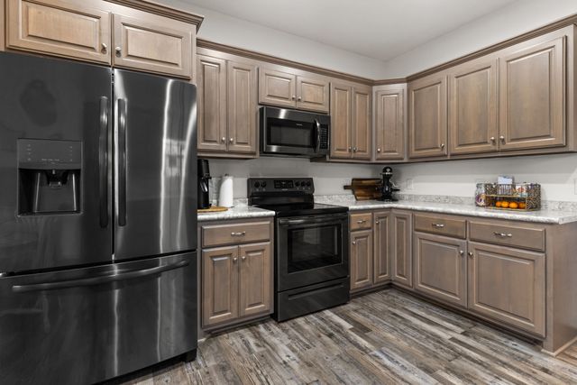 22 Hickory Dr, Manchester, TN 37355